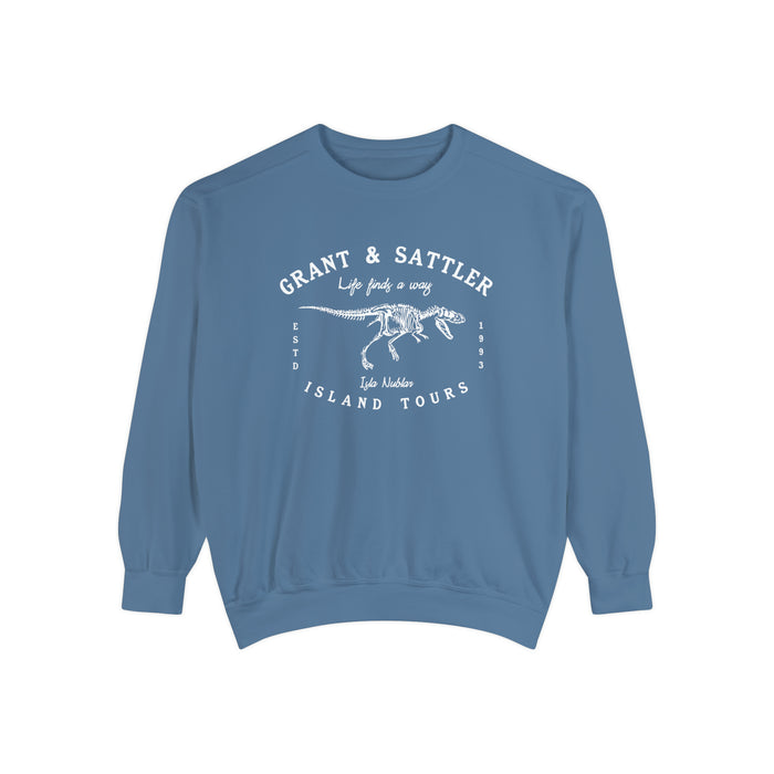 Grant & Sattler Island Tours Comfort Colors Unisex Garment-Dyed Sweatshirt