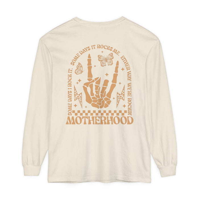 Motherhood Comfort Colors Unisex Garment-dyed Long Sleeve T-Shirt