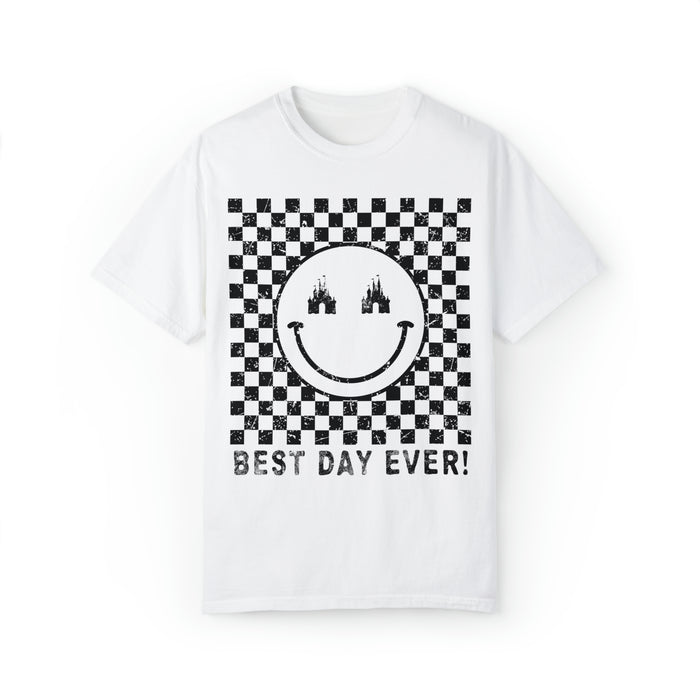 Retro Checkered Best Day Ever Comfort Colors Unisex Garment-Dyed T-shirt