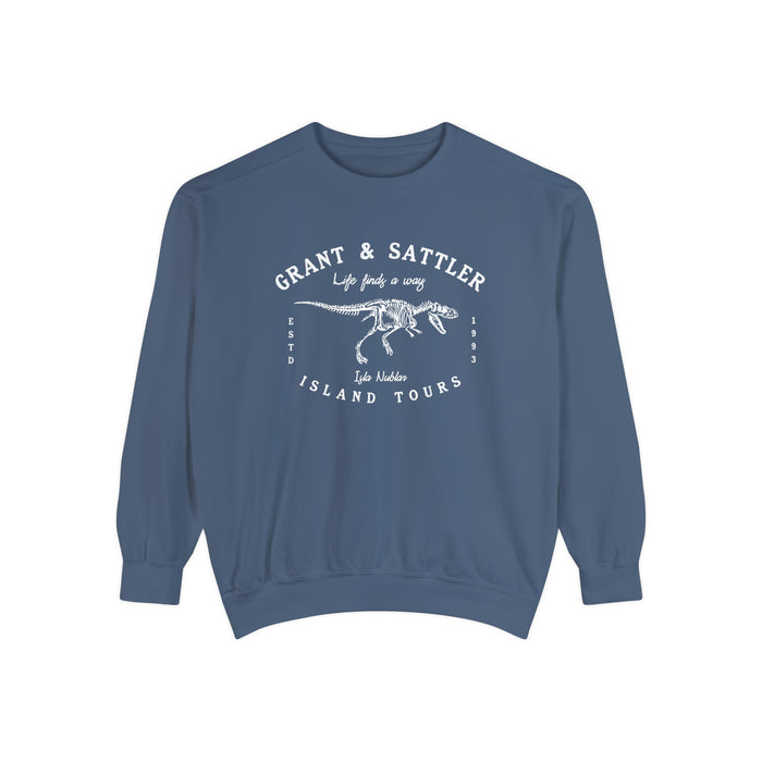 Grant & Sattler Island Tours Comfort Colors Unisex Garment-Dyed Sweatshirt