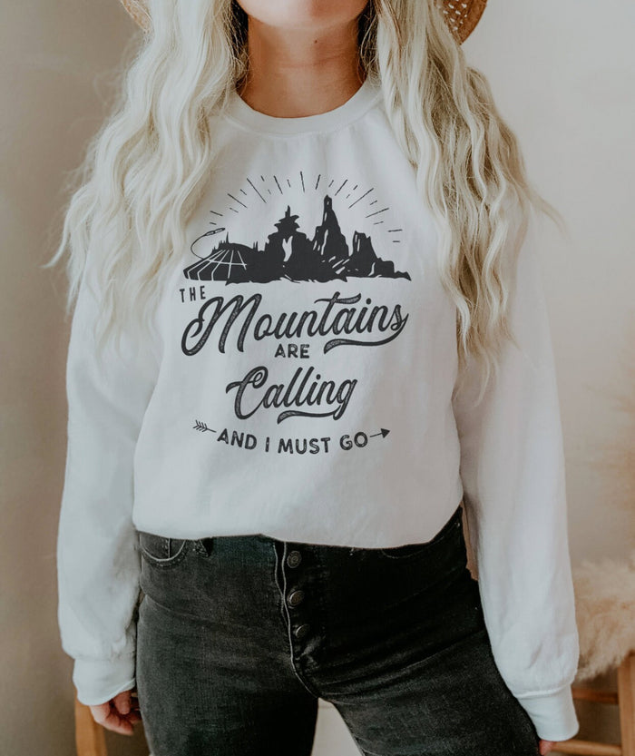 The Mountains Are Calling Gildan Unisex Heavy Blend™ Crewneck Sweatshirt