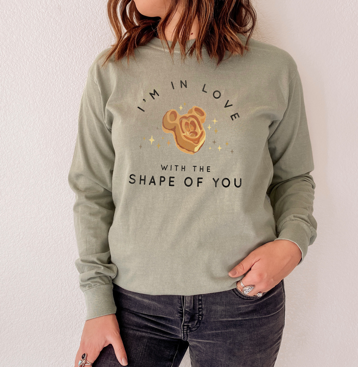 I'm in Love with the Shape of You Comfort Colors Unisex Garment-dyed Long Sleeve T-Shirt